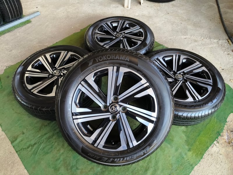 ล้อ Yaris Ativ ขอบ16 พร้อมยาง Yokohama 195-60 ปี25 ใช้งานน้อย