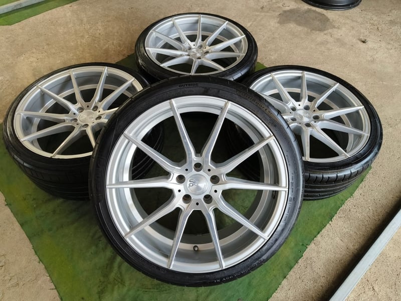 ล้อแท้ AG AVANT GARDE ขอบ20 กว้าง8.5-9.5 ET33-35 , 5 รู 112-114 พร้อมยาง Giti 245-35 ปี21