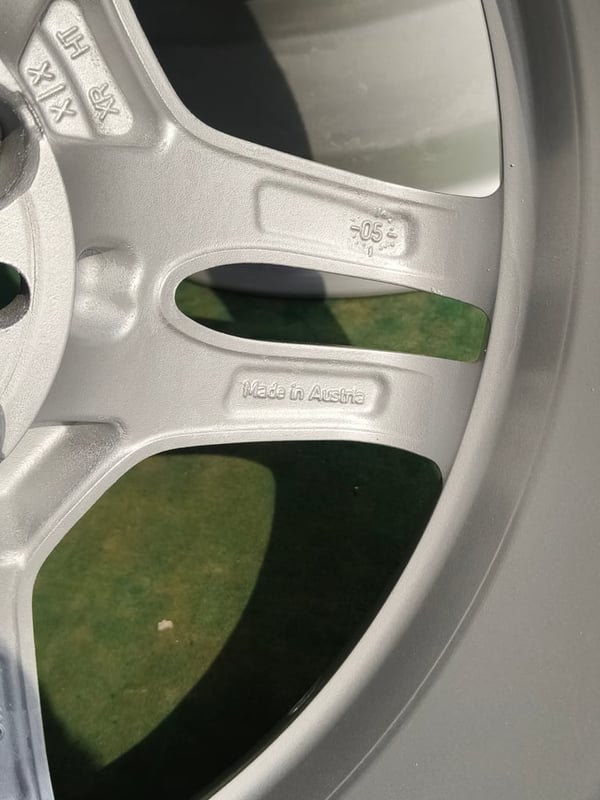 AMG ST4 W209 แท้ ขอบ18 กว้าง7.5-8.5 ET37,30 , 5 รู 112 ***ทำสีมาใหม่ฝาใหม่