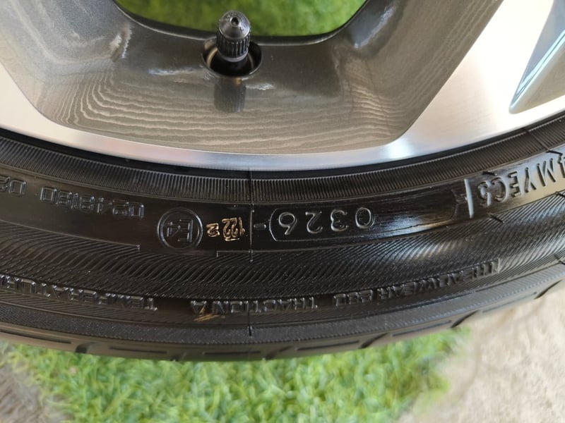 ล้อถอดป้ายแดง Honda Civic FE RS Ehev ขอบ17 กว้าง7 ET45 , 5 รู 114 พร้อมยาง Yokohama 215-50 ปี26 