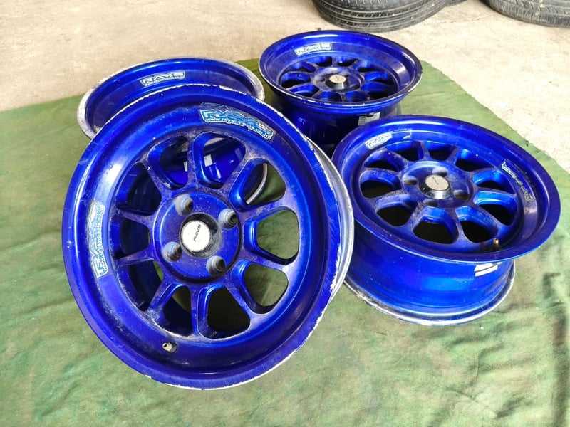 RF1 ขอบ15 กว้าง7-8 ET35,28 , 4 รู 100