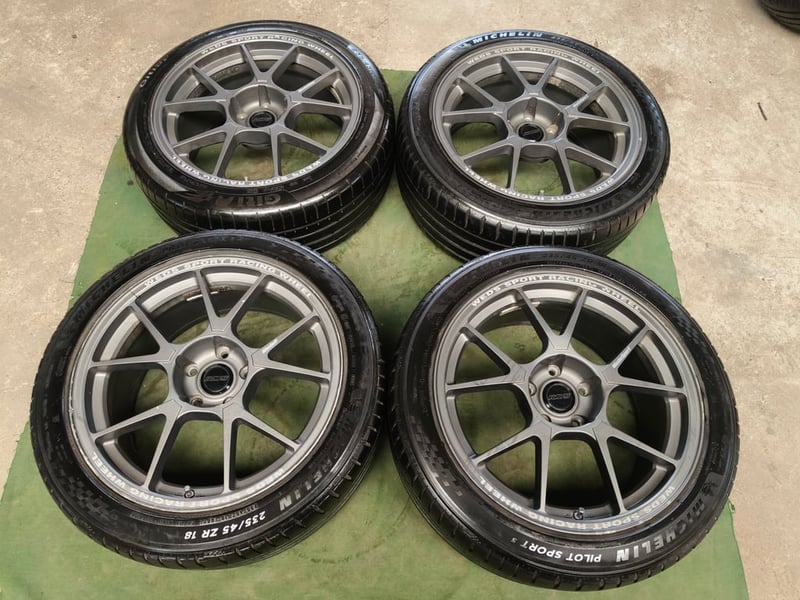 TC005  งานไทย ขอบ18 กว้าง8.5 ET32 , 5 รู 114 พร้อมยาง 235-45 ปี22