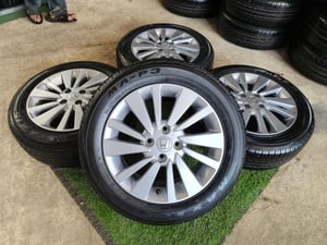 ล้อถอดป้ายแดง Honda City ขอบ15 พร้อมยาง Maxxis 185-60 ปี25 ***ไม่เคยลงพื้น