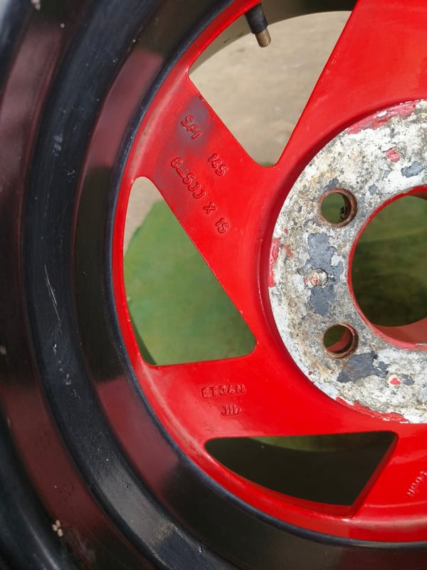 ล้อคู่ SP ขอบ15 กว้าง 8.5 ET-34  , 5 รู 114