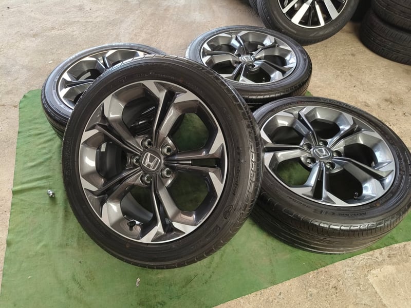 ล้อ Honda Civic FE RS Ehev ขอบ17 กว้าง7 ET45 , 5 รู 114 พร้อมยาง Yokohama 215-50 ปี25 ***ล้อสีเดิมไร้รอย