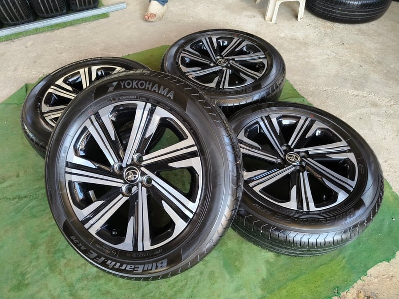 ล้อ Yaris Ativ ขอบ16 พร้อมยาง Yokohama 195-60 ปี25 ใช้งานน้อย