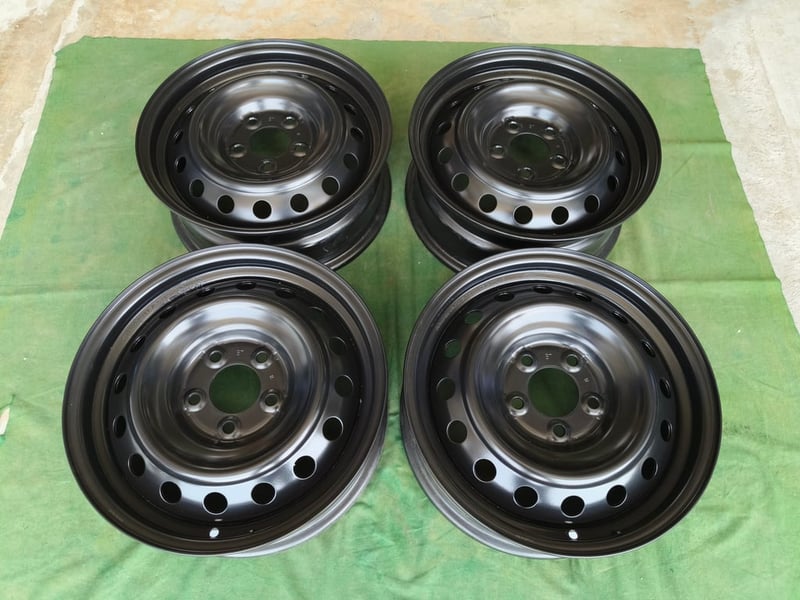 ล้อกะทะรีโว้ ขอบ16 กว้าง6 , 5 รู 114 ***ทำสีมาใหม่กลึงเบา 73 มิลเรียบร้อย