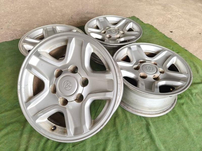 ล้อ Toyota Prado แท้ ขอบ16 กว้าง7 ET15 , 6 รู 139 ล้อ Toyota Prado แท้ ขอบ16 กว้าง7 ET15 , 6 รู 139