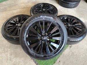 ล้อถอดป้ายแดง Honda City RS (สีดำเงา) ขอบ16 พร้อมยาง Dunlop 185-60 ปี25 ไม่เคยลงพื้น