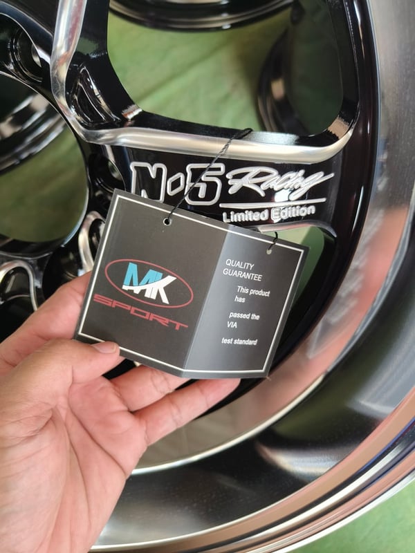 N5 - Racing งาน MK ขอบ18 กว้าง9.5-10.5 ET15-0 , 6 รู 139 แม็กใหม่ไม่เคยใช้งาน