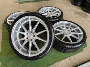 ล้อแท้ AG AVANT GARDE ขอบ20 กว้าง8.5-9.5 ET33-35 , 5 รู 112-114 พร้อมยาง Giti 245-35 ปี21