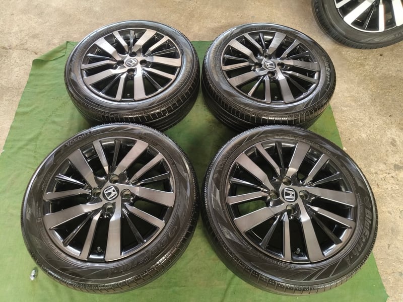 ล้อ Honda City RS (รมดำ) ขอบ16 , 4 รู 100 พร้อมยาง Yokohama 185-55 ปี23 ***แม็กสีเดิมไร้รอย 