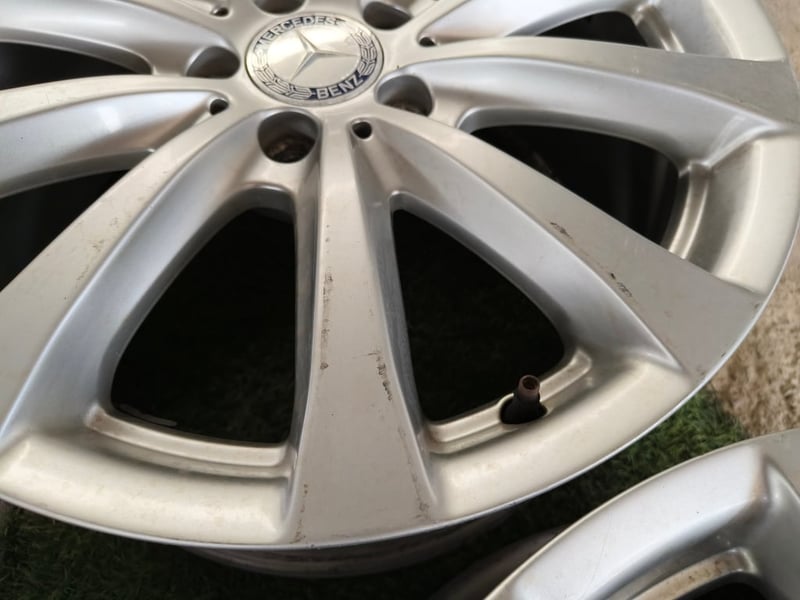 ล้อ Benz W221 ขอบ18 กว้าง8.5 ET43 , 5 รู 112 ***มีดุ้งอ่อนๆ 1 วง