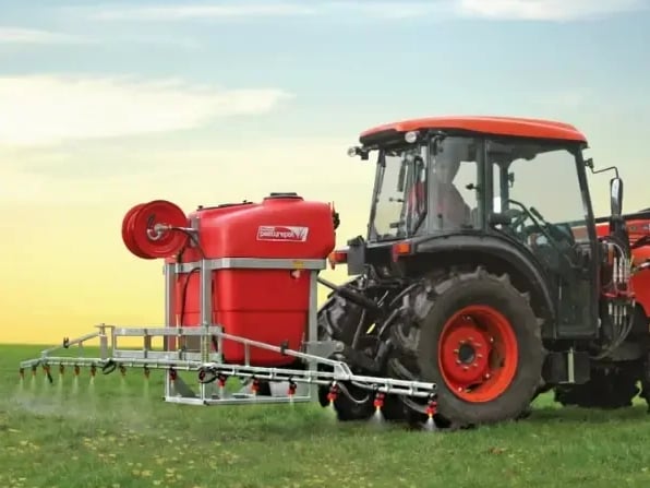 Broom sprayer SOLIVAN เครื่องพ่นปุ๋ย ยา 600L
