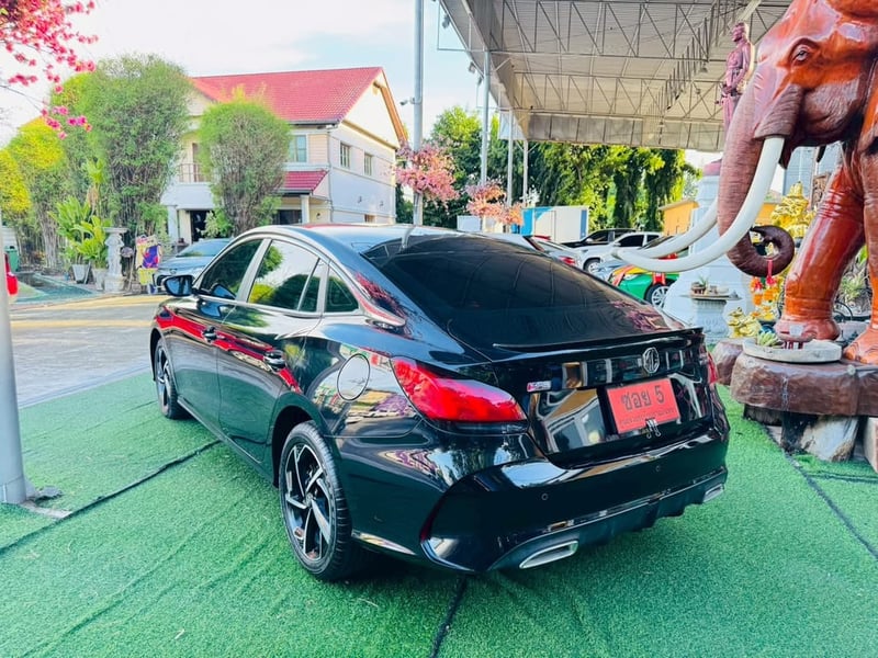 MG MG5 1.5 X (รุ่นท็อป ซันรูฟ) ปี2024 ไมล์แท้เพียง 6,xxx กม. MG MG5 1.5 X (รุ่นท็อป ซันรูฟ) ปี2024 ไมล์แท้เพียง 6,xxx กม.