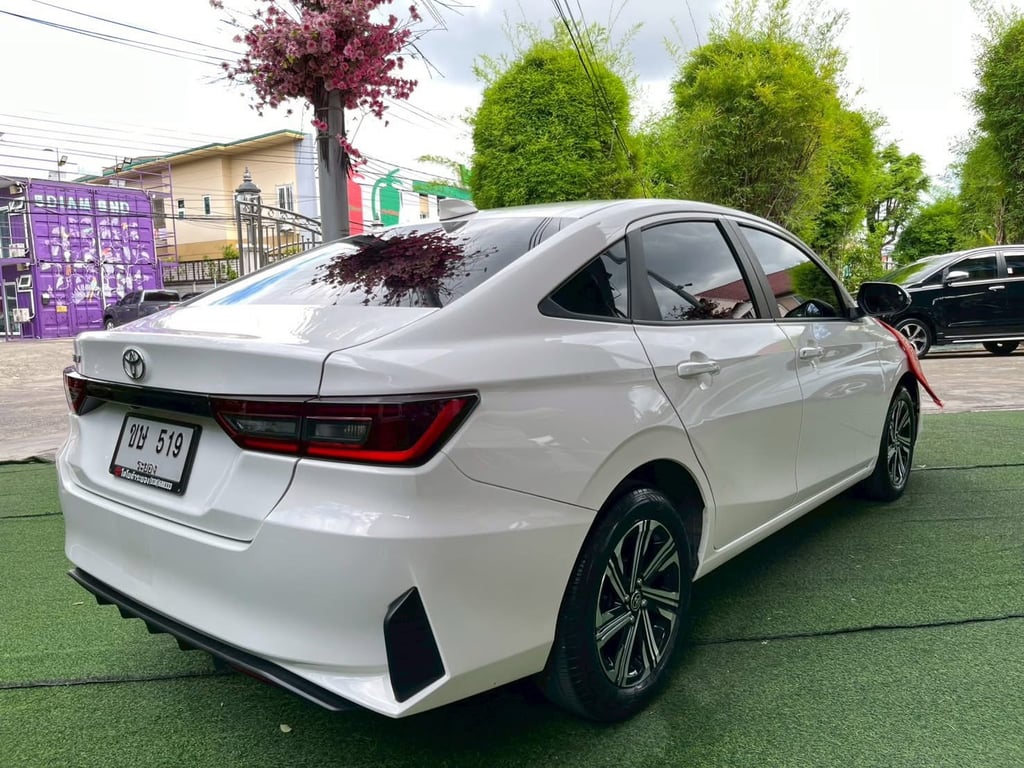 #Toyota Yaris ATIV Smart CVTเครื่อง1.2c . AUTO ปี 2025 ดีไซน์สวยงามและทันสมัย #Toyota Yaris ATIV Smart CVTเครื่อง1.2c . AUTO ปี 2025 ดีไซน์สวยงามและทันสมัย