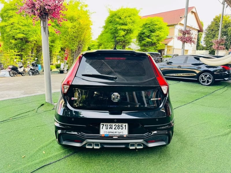 #MG MG3 1.5 D  Hatchback ปี 2022 -เกียร์ออโต้ | เครื่องยนต์เบนซิน : 1,500 CC สี : เหลือง-ดำ OPTION :