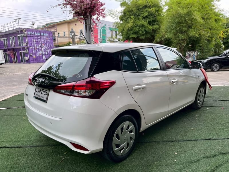 TOYOTA YARIS เครื่อง1.2cc. รุ่น ENTRY+ติดLPG (Auto) ปี 2022 ประหยัดน้ำมันคูณสอง!! Toyota Yaris ปีใหม่ล่าสุด TOYOTA YARIS เครื่อง1.2cc. รุ่น ENTRY+ติดLPG (Auto) ปี 2022 ประหยัดน้ำมันคูณสอง!! Toyota Yaris ปีใหม่ล่าสุด