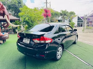  Suzuki Ciaz รุ่น GL เครื่อง1.2cc. เกียร์ธรรมดาปี 2021 ไมล์แท้วิ่งน้อยคะ51,xxxกว่ากิโลคะ