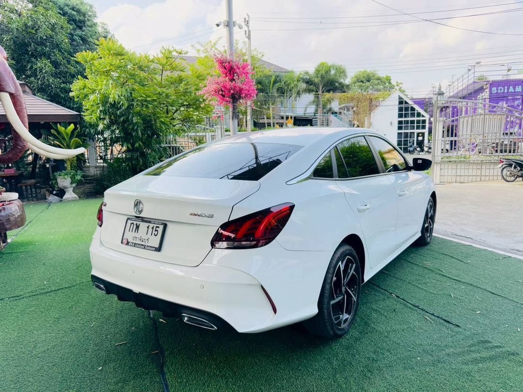 MG 5 รุ่น D+ PLUS เครื่อง1.5cc. AUTO ปี24