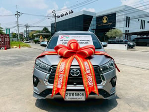  TOYOTA INNOVA CRYSTA 2.8 PREMIUM AUTO ปี 2022 ราคาถูกที่สุดในตลาด: (ได้ Innova รุ่นท็อปสุด ปี 22 ในราคาแค่นี้ คุ้มกว่านี้ไม่มีอีกแล้ว!)!  รุ่น TOP สุด (Premium):