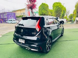 MG 3 เครื่อง 1.5cc. ตัว V SUNROOF AUTO ปี 2021