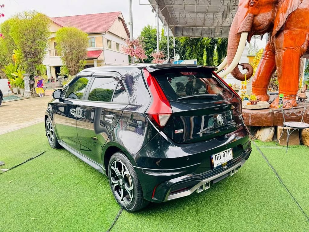 MG 3 เครื่อง 1.5cc. ตัว V SUNROOF AUTO ปี 2021 MG 3 เครื่อง 1.5cc. ตัว V SUNROOF AUTO ปี 2021