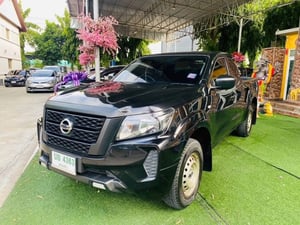 #Nissan Navara 2.5 King Cab SL  ปี  2023 มือหนึ่งออกป้ายแดง  ~เกียร์ธรรมดาไมล์แท้ 100%คะ