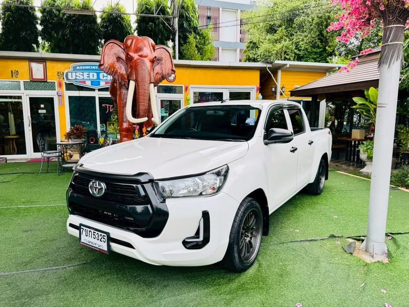 #TOYOTA  Hilux Revo Doublecab เครื่อง 2.4 cc, รุ่น Entry Z edition AUTO ปี 2024 ~ไมล์แท้ 2x,xxx กม ~เกียร์อัตโนมัติ CVT ~เครื่องยนต์ดีเซล 2.4 ลิตร  