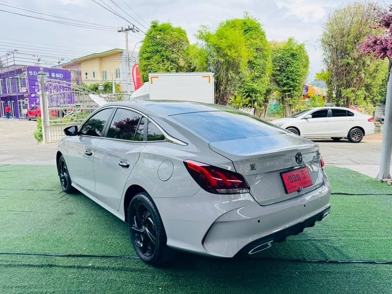  #MG 5 รุ่น 10th Anniversary Special Edition เครื่อง1.5cc.เกียร์AUTO ปี2024  สภาพนางฟ้า วิ่งน้อยแค่ 29,000 กม. 