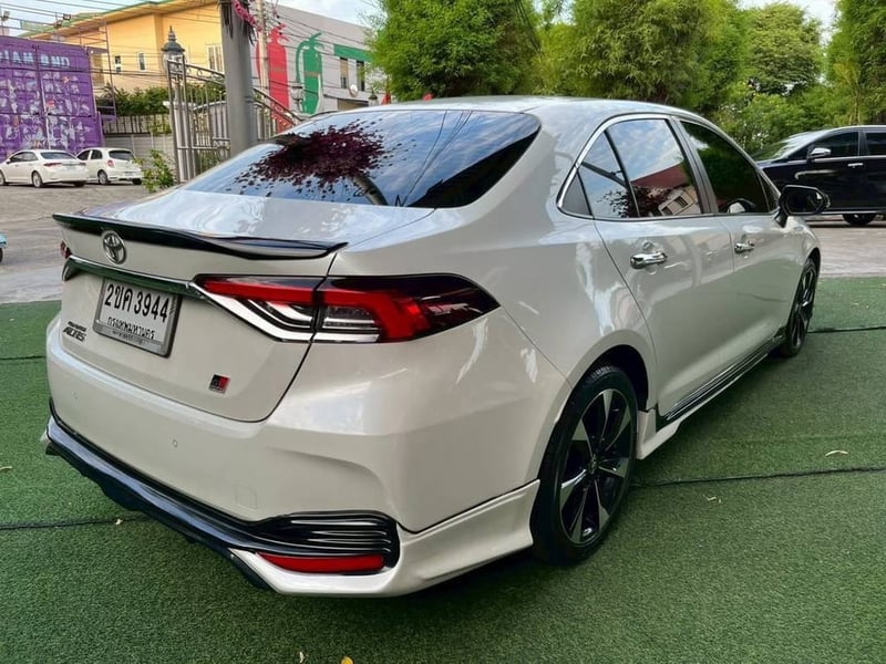 TOYOTA ALTIS รุ่น GR SPORT ติดแก๊ส LPG เครื่อง 1.8cc. AUTO ปี 2021