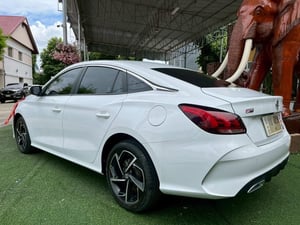MG 5 ตัว D เครื่อง 1.5cc. AUTO ปี 2024