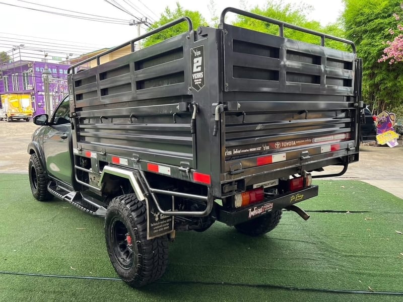   Toyota Hilux Revo 2.8 SINGLE Entry ปี : 2025  เกียร์ : ธรรมดา เครื่องยนต์2.8cc. ยกดั้มไฟฟ้า