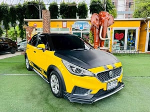 MG MG 3 1เครื่อง1.5 ตัว D  Hatchback ปี 2022 -เกียร์ออโต้ | ไมล์น้อย -สีทูโทน สวยหรู