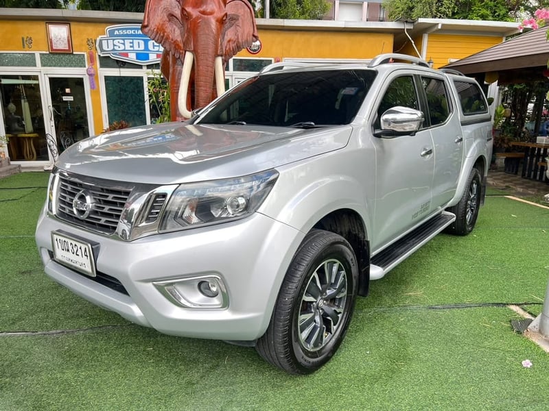   Nissan NP300 Navara  Double Cab VL 4WD เครื่อง2.5cc. AUTO ปี2020 เกียร์ออโต้ 4WD ขับสี่แท้ 