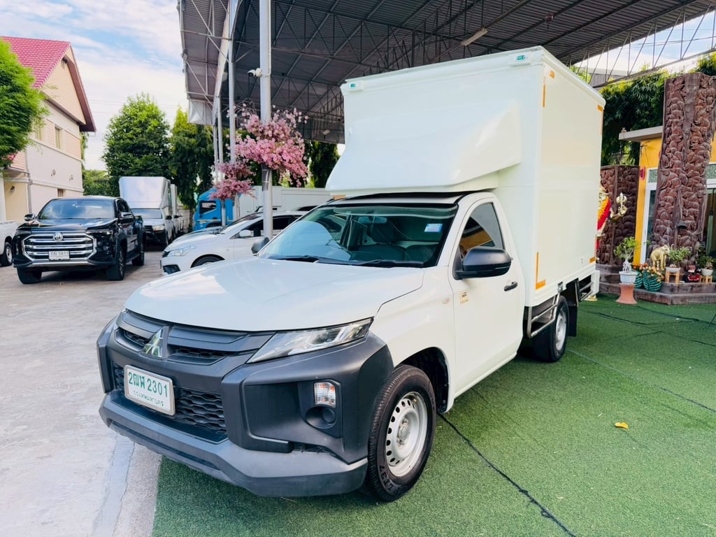 MITSU TRITON SINGLE CAB รุ่น GL เครื่อง2.5cc.เกียร์ธรรม ปี 2022 รถกระบะตู้บรรทุกCARGO-BOX สภาพสวย MITSU TRITON SINGLE CAB รุ่น GL เครื่อง2.5cc.เกียร์ธรรม ปี 2022 รถกระบะตู้บรรทุกCARGO-BOX สภาพสวย