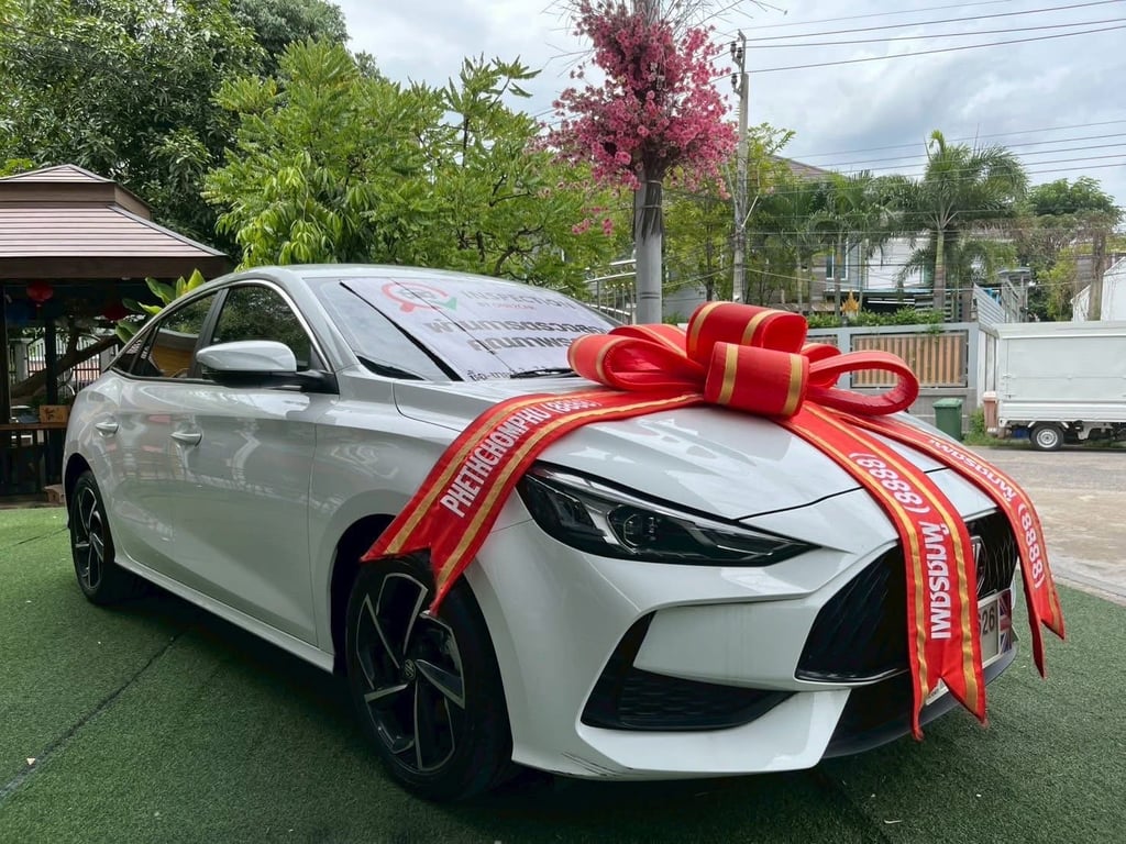 MG 5 ตัว D เครื่อง 1.5cc. AUTO ปี 2024 MG 5 ตัว D เครื่อง 1.5cc. AUTO ปี 2024