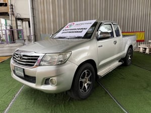  TOYOTA VIGO  SMARTCAB รุ่น CHAMP ตัว J ดีเซล  ปี2013เครื่อง2.7cc. เกียร์ธรรมดา  -รถไมล์แท้100%คะ -ดูรถไม่เป็นก็ซื้อได้” 