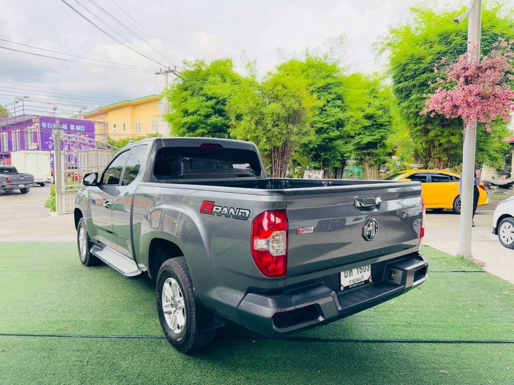 MG EXTENDER GIANT CAB GRAND D เครื่อง 2.0cc. AUTO ปี 2023