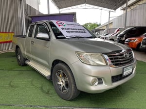  TOYOTA VIGO  SMARTCAB รุ่น CHAMP ตัว J ดีเซล  ปี2013เครื่อง2.7cc. เกียร์ธรรมดา  -รถไมล์แท้100%คะ -ดูรถไม่เป็นก็ซื้อได้” 