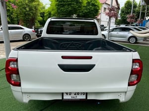 TOYOTA REVO 4 ประตู รุ่น ENTRY เครื่อง2.4cc.เกียร์AUTO ปี 2024 TOYOTA REVO 4 ประตู รุ่น ENTRY เครื่อง2.4cc.เกียร์AUTO ปี 2024