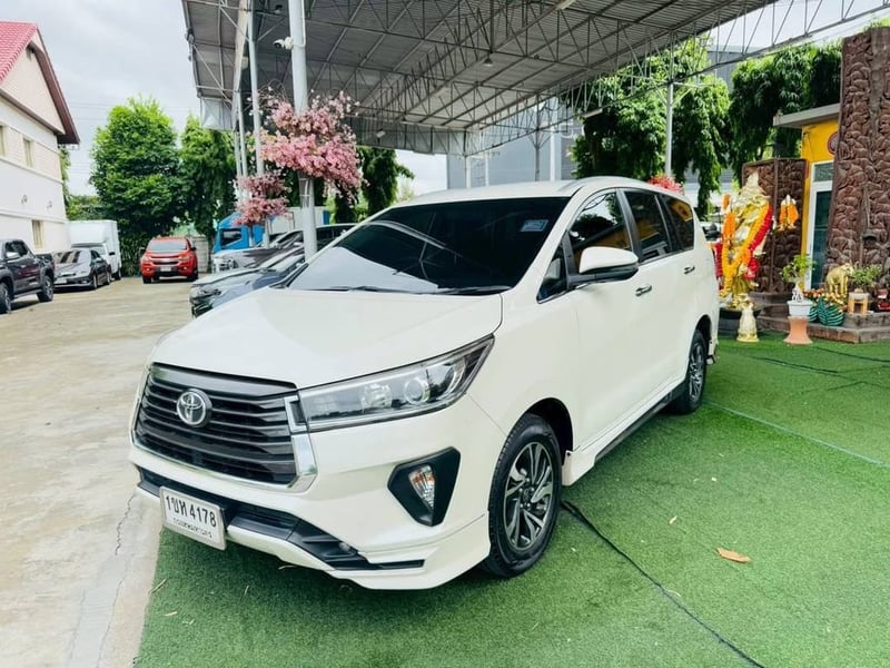 TOYOTA INNOVA CRYSTA เครื่อง2.8cc. AUTO ปี2021 TOYOTA INNOVA CRYSTA เครื่อง2.8cc. AUTO ปี2021