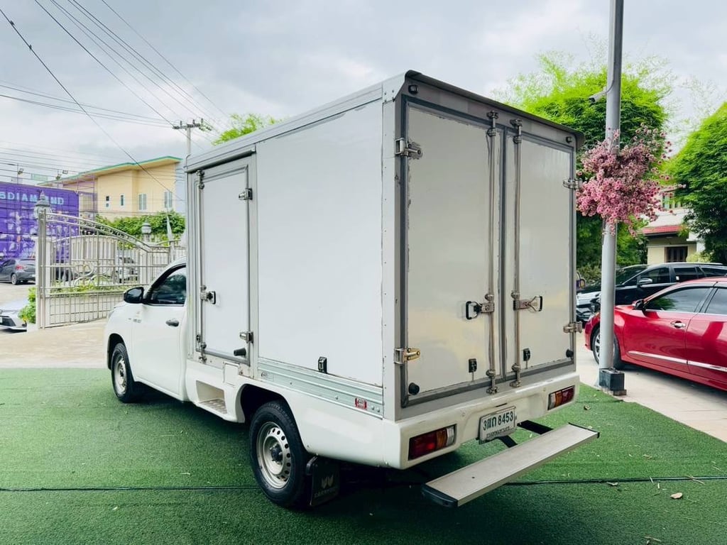 TOYOTA REVO SINGLECAB ENTRY ตู้แห้ง เครื่อง2.4cc. เกียร์ธรรมดา ปี2022 TOYOTA REVO SINGLECAB ENTRY ตู้แห้ง เครื่อง2.4cc. เกียร์ธรรมดา ปี2022