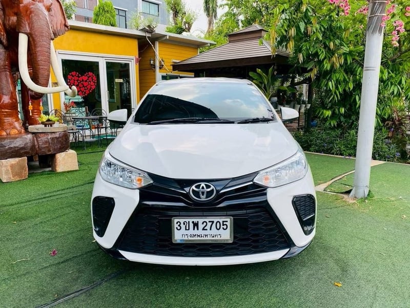  TOYOTA YARIS 1.2 ENTRY +LPG (Auto) ปี 2022  ประหยัดน้ำมันคูณสอง! สภาพสวยกริ๊บ 