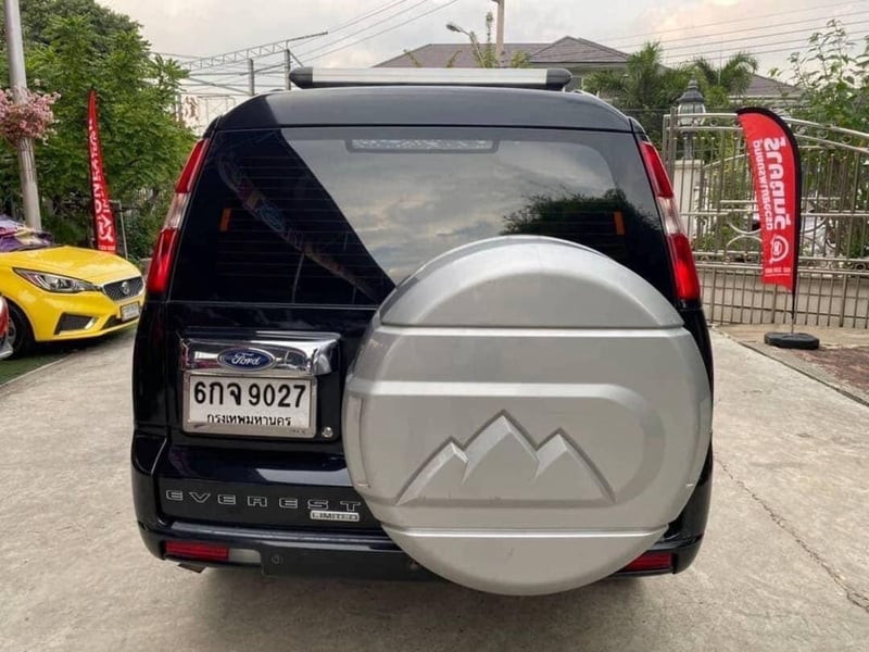 รถFORD EVEREST รุ่น LTD 4WD เครื่อง 3.0 cc ดีเซล เกียร์AUTO ปี2011