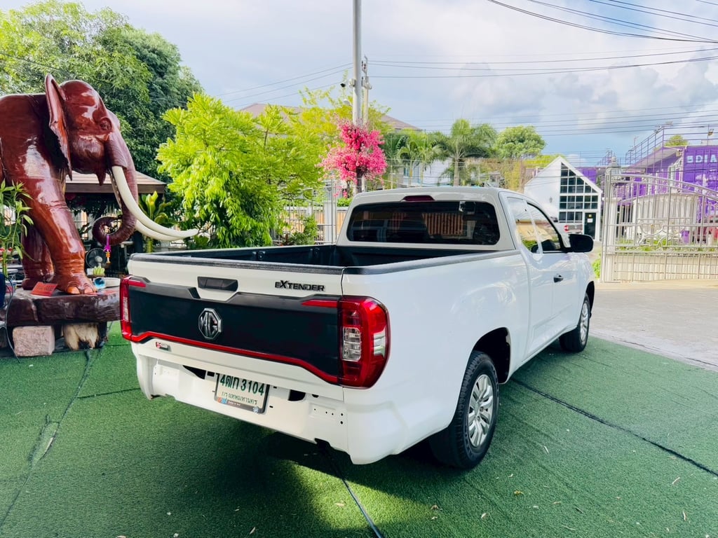 MG EXTENDER GIANT CAB ตัว C เครื่อง2.0cc. เกียร์ธรรมดา ปี2024