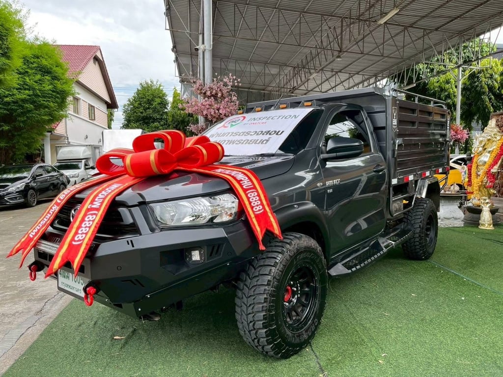 TOYOTA REVO SINGLE ENTRY กะบะยกดั้ม เครื่อง2.8cc. เกียร์ธรรมดา ปี2025