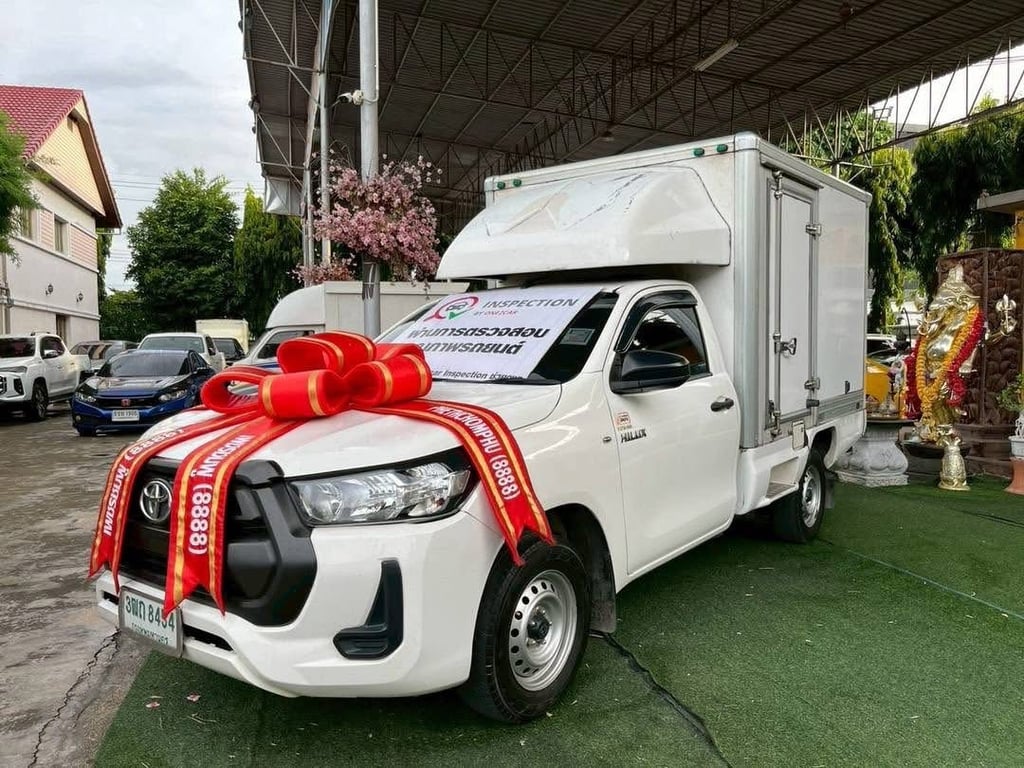  TOYOTA REVO SINGLECAB  รุ่น ตัว J เครื่อง2.4cc.เกียร์ธรรม  ปี 2019 รถกระบะตู้บรรทุกCARGO-BOX  สภาพสวย พร้อมใช้งาน! ไมล์แท้100%คะ 