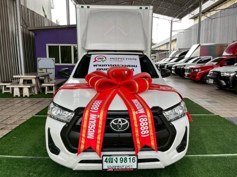 TOYOTA REVO SINGLECAB เครื่อง2.4cc.เกียร์ธรรมดา  ปี 2024 รถกระบะตู้บรรทุกCARGO-BOX  