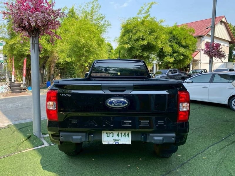 Ford Ranger 2.0 Standard XL 4WD MT ปี 2024 ~เกียร์ธรรมดา ขับเคลื่อน 4 ล้อ ~ไมล์แท้ 43,xxx กม. ~เครื่องยนต์ดีเซล 2.0 ลิตร ประหยัดน้ำมัน Ford Ranger 2.0 Standard XL 4WD MT ปี 2024 ~เกียร์ธรรมดา ขับเคลื่อน 4 ล้อ ~ไมล์แท้ 43,xxx กม. ~เครื่องยนต์ดีเซล 2.0 ลิตร ประหยัดน้ำมัน